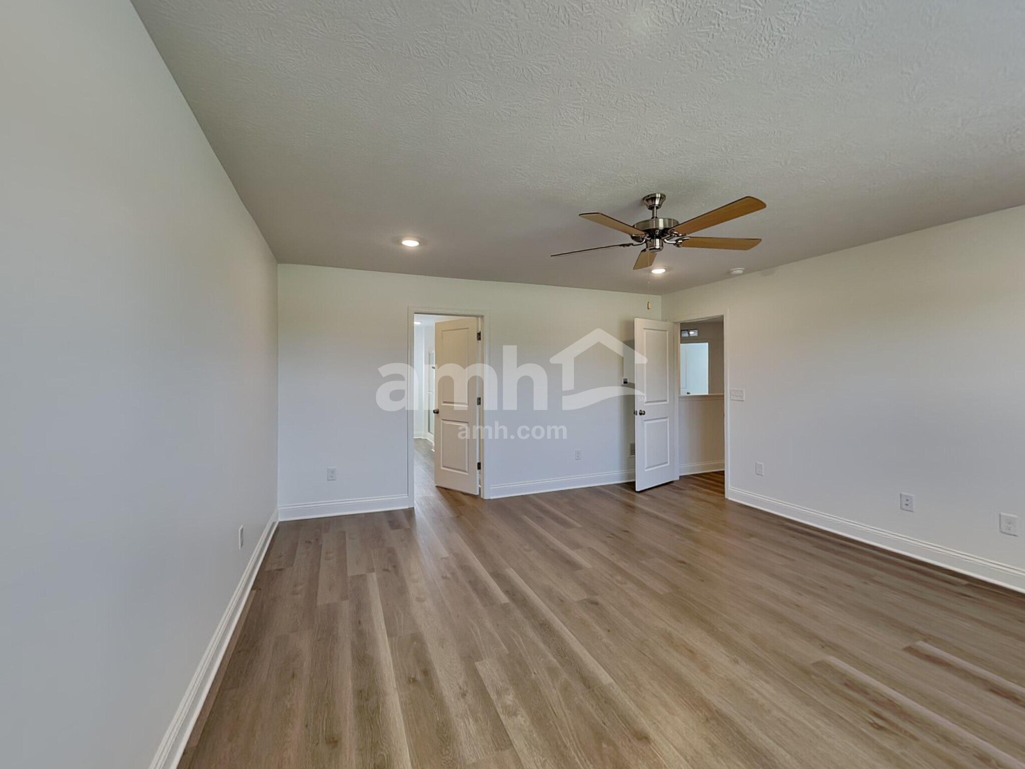 Building Photo - 9178 Henley Ave