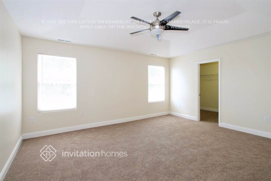 Building Photo - 14017 Riding Hill Ave