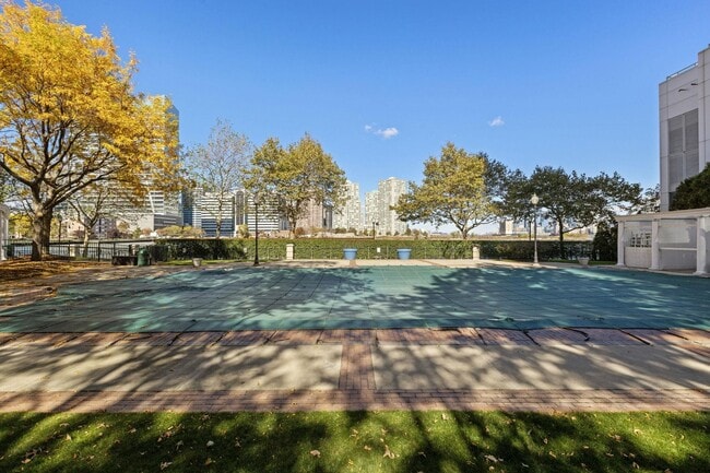 Building Photo - 20 2nd St