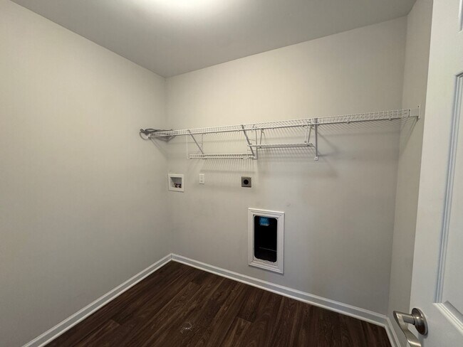 Building Photo - South AVL - Beautiful, Spacious, Versatile...
