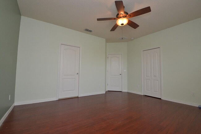 Building Photo - Gorgeous 3/2.5 Townhome in East Orlando ~ ...