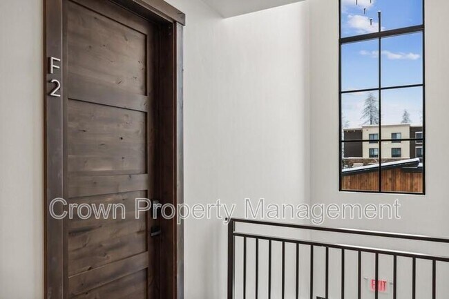 Building Photo - 317 Akers Ln