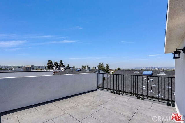 Building Photo - 4643 W 18th St