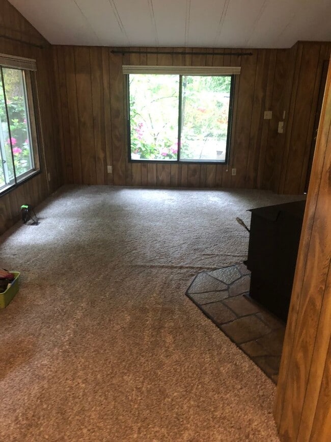 Building Photo - River Rapids