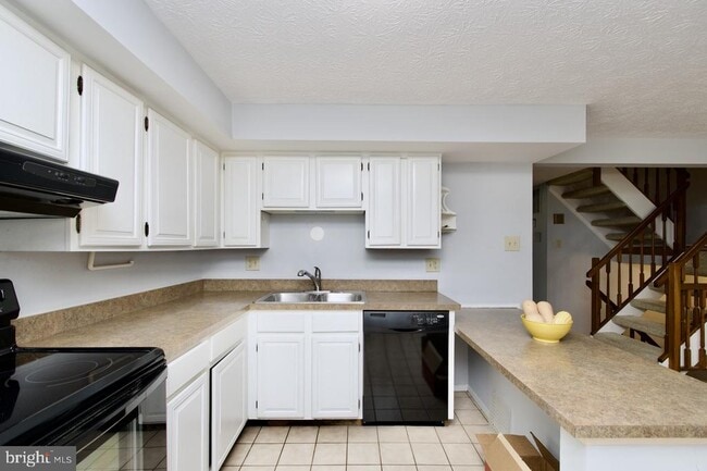 Building Photo - 11732 Mossy Creek Ln