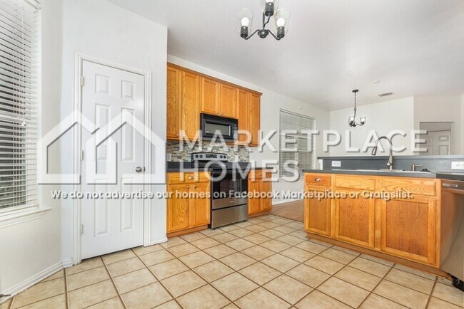Building Photo - 10329 Nantucket Dr