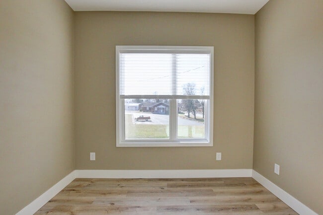 Building Photo - 102 Rosenwald St