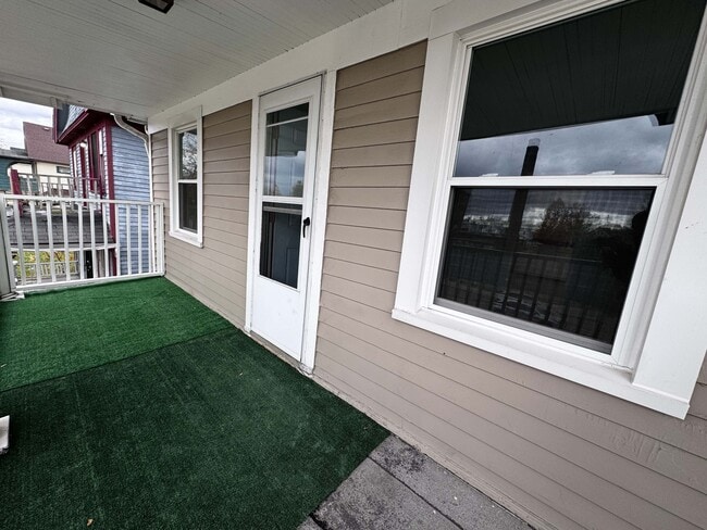 Primary Photo - 10008 Mt Auburn Ave