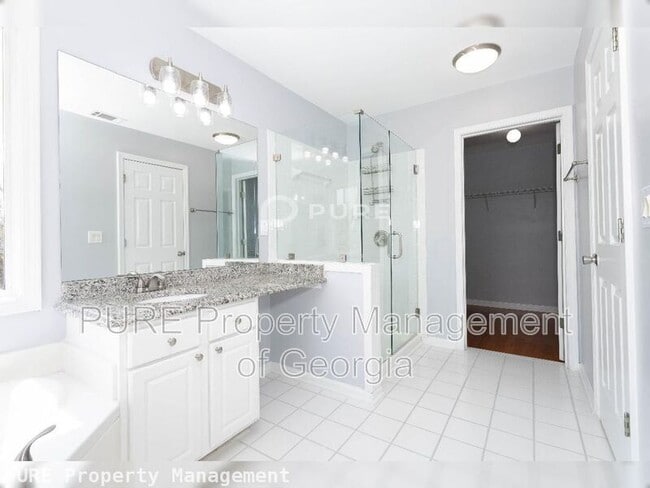 Building Photo - 2212 Caneridge Ct SW