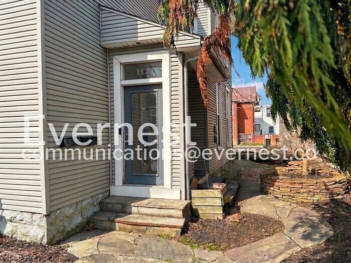 Building Photo - 112 Hanford St