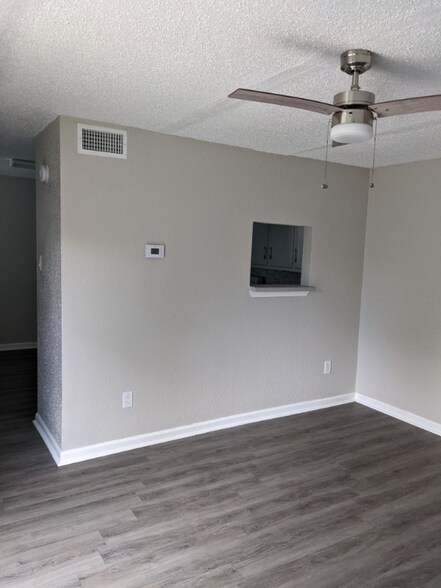 Building Photo - 3103 8th Ave