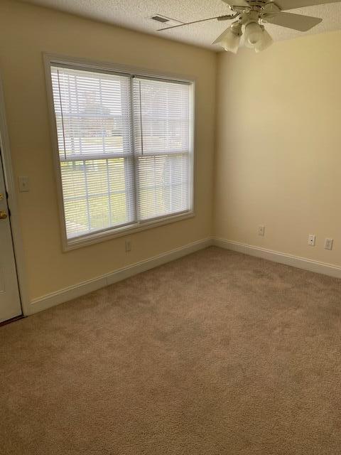 Building Photo - 3501 Beacon Dr