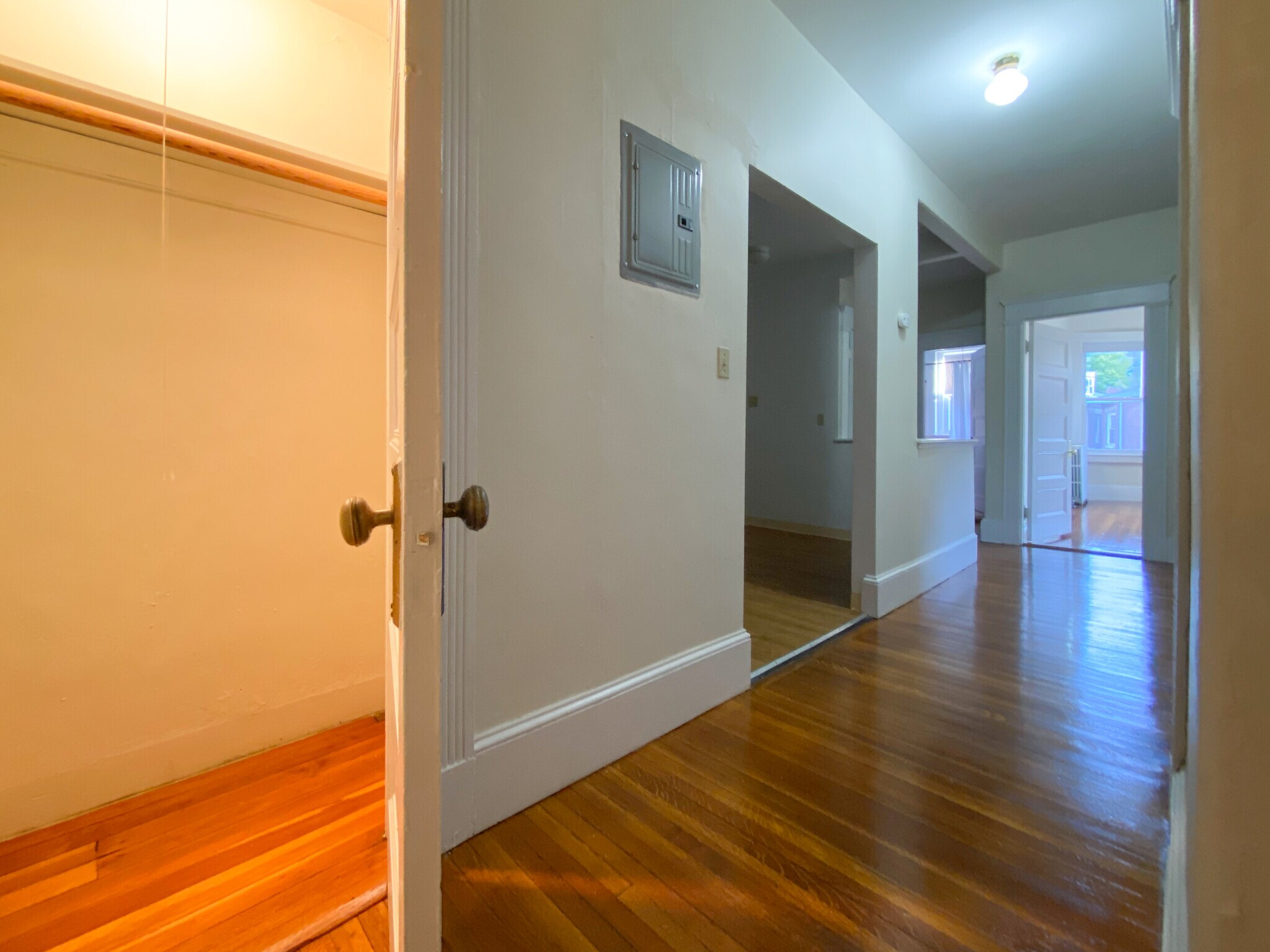 Building Photo - 1566 Beacon St