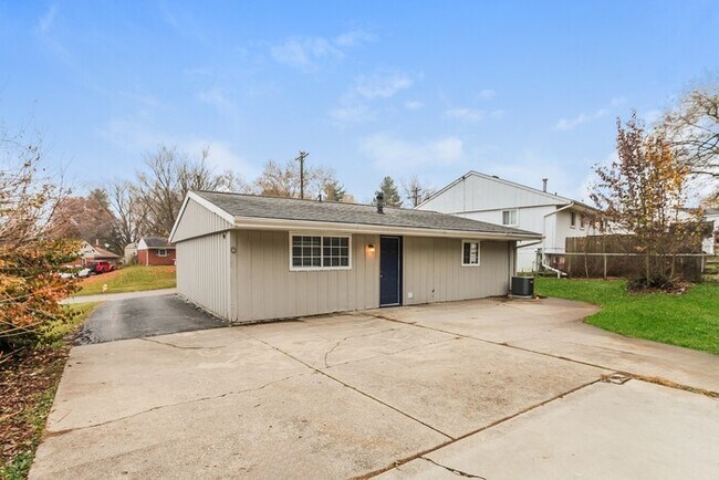 Building Photo - Adorable 3 Bedroom in Cincinnati