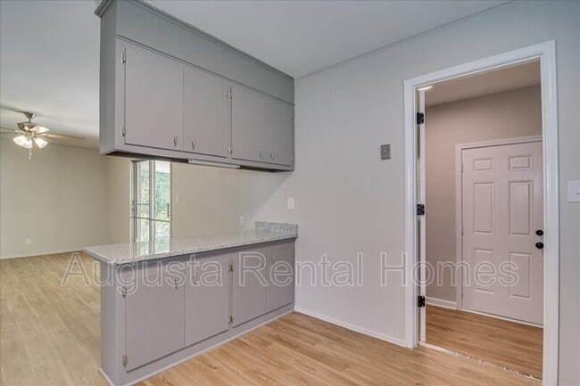 Building Photo - 3210 Trailwood Ct