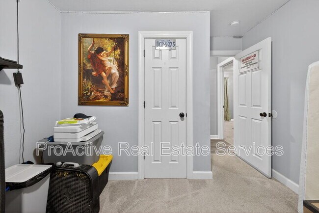 Building Photo - 2012 Midway Ave