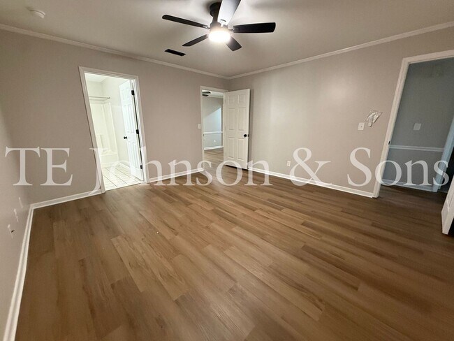 Building Photo - 259 Olde Vineyard Ct