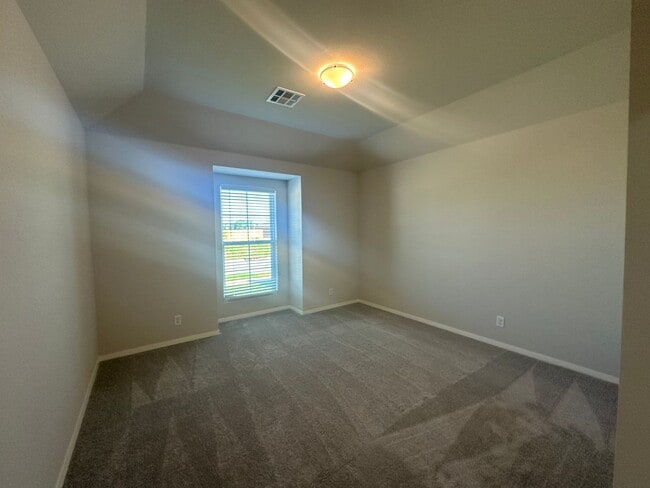 Building Photo - New - 4 bedroom in Bixby - Gated Community