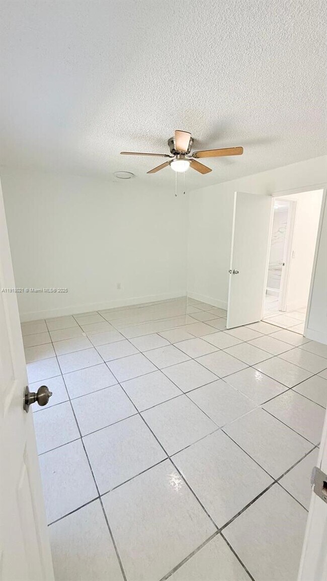 Building Photo - 20337 NE 2nd Ave