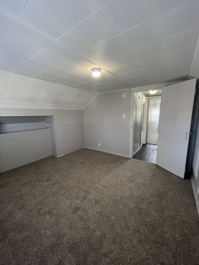 Building Photo - 1307 Mansfield St