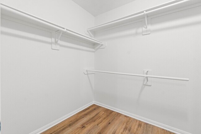 Building Photo - 255 Genesee Ridge Ct