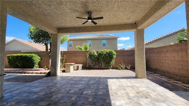 Building Photo - 9709 Hawk Cliff Ave
