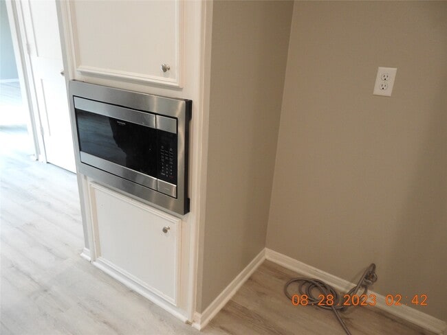 Building Photo - 22 Chapparal Ct