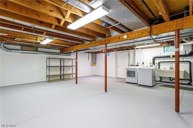 Building Photo - 4018 Sharon Copley Rd