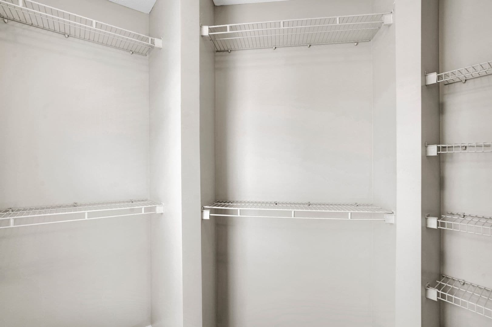 Building Photo - 1345 Bell Rd