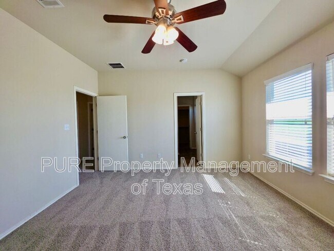 Building Photo - 809 Yabers Ct