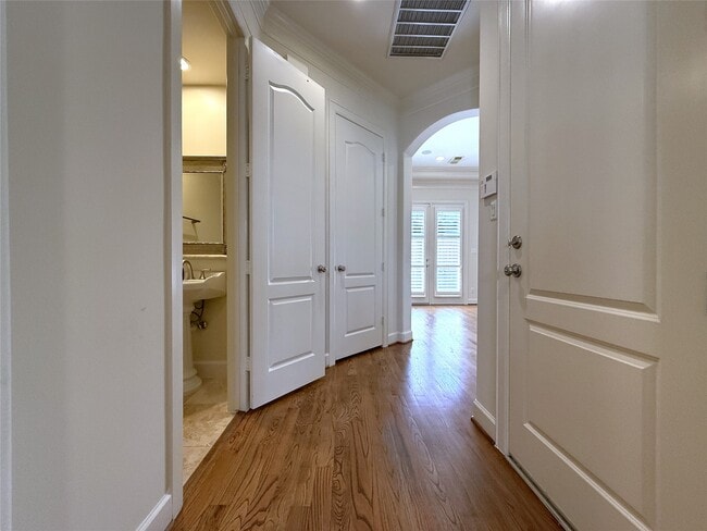 Building Photo - 6338 W Mystic Meadow