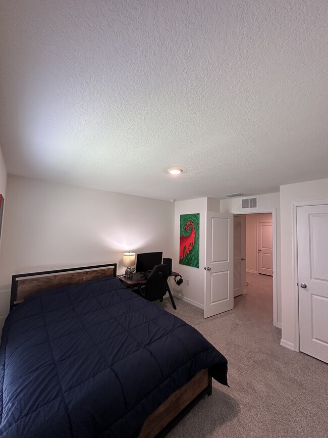Building Photo - 4031 SW 134th St