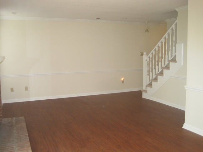 Building Photo - 111 Charter Oaks Cir