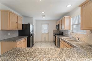 Building Photo - 8927 Windfern Trace Dr