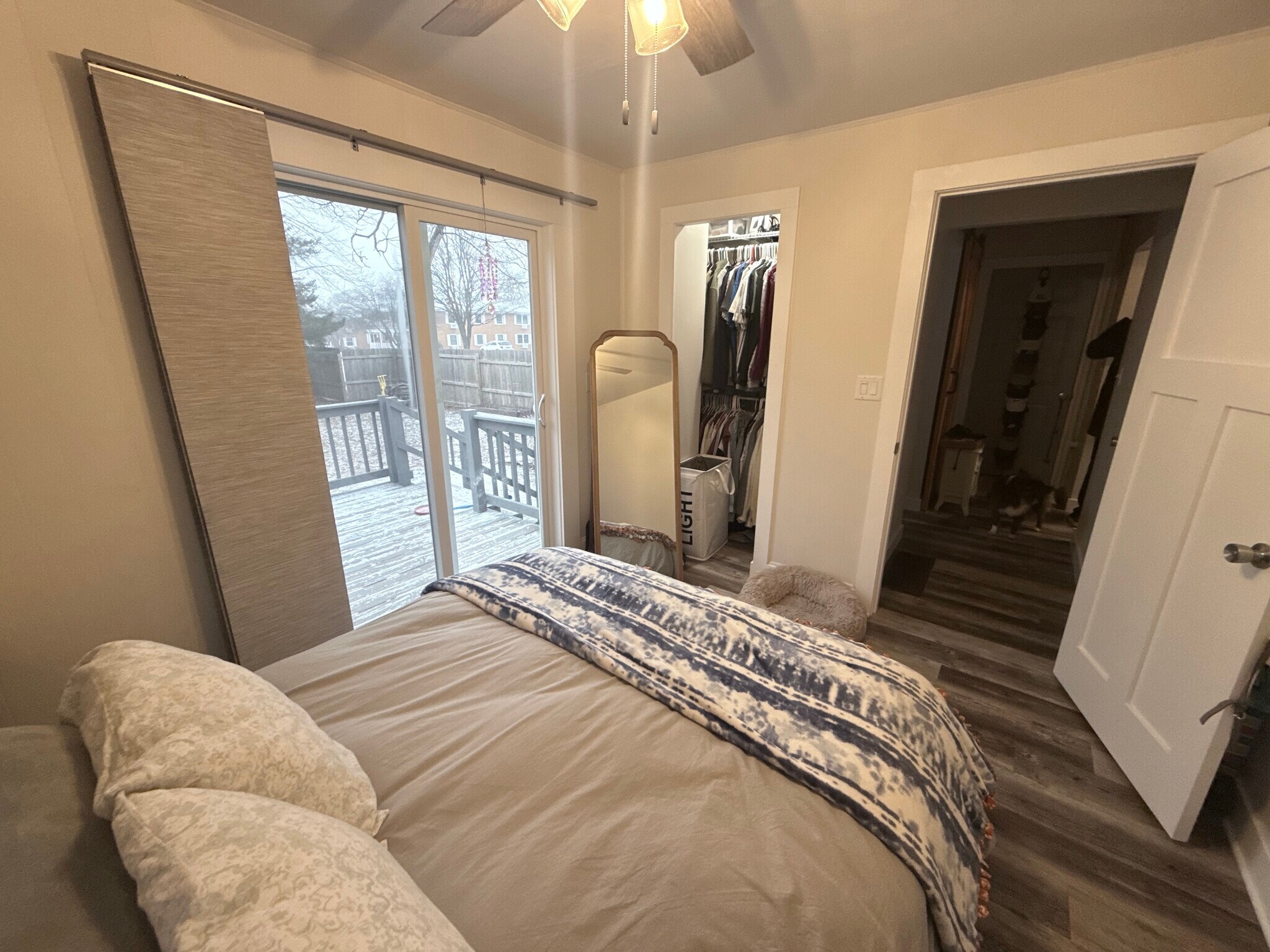 Building Photo - 502 S Fisk St