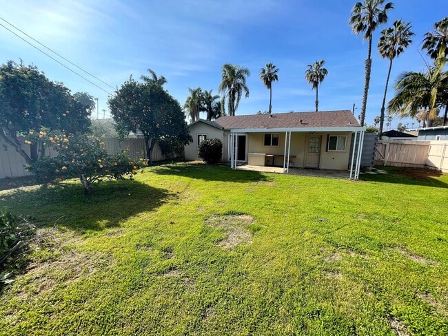 Building Photo - Charming Updated South O  BEACH HOUSE, Hug...