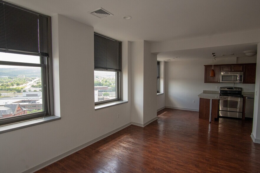 1BR/1BA - 67 Public Sq