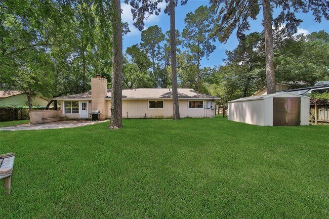 Building Photo - 259 Spring Pines Dr
