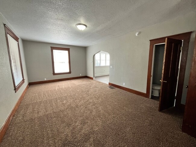 Building Photo - 3320 Broadway- Beautiful Four Bedroom Home!