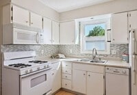 Building Photo - Charming & Spacious 3-Bedroom Home for Rent in Shakopee