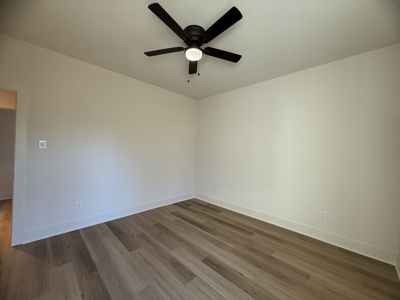 Building Photo - 106 Kirkland St