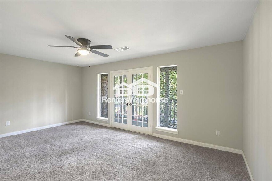 Building Photo - 6531 Coral Ridge Rd