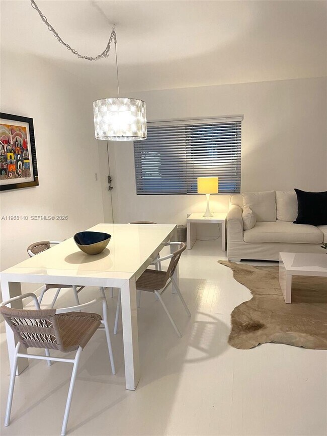 Building Photo - 1616 Euclid Ave