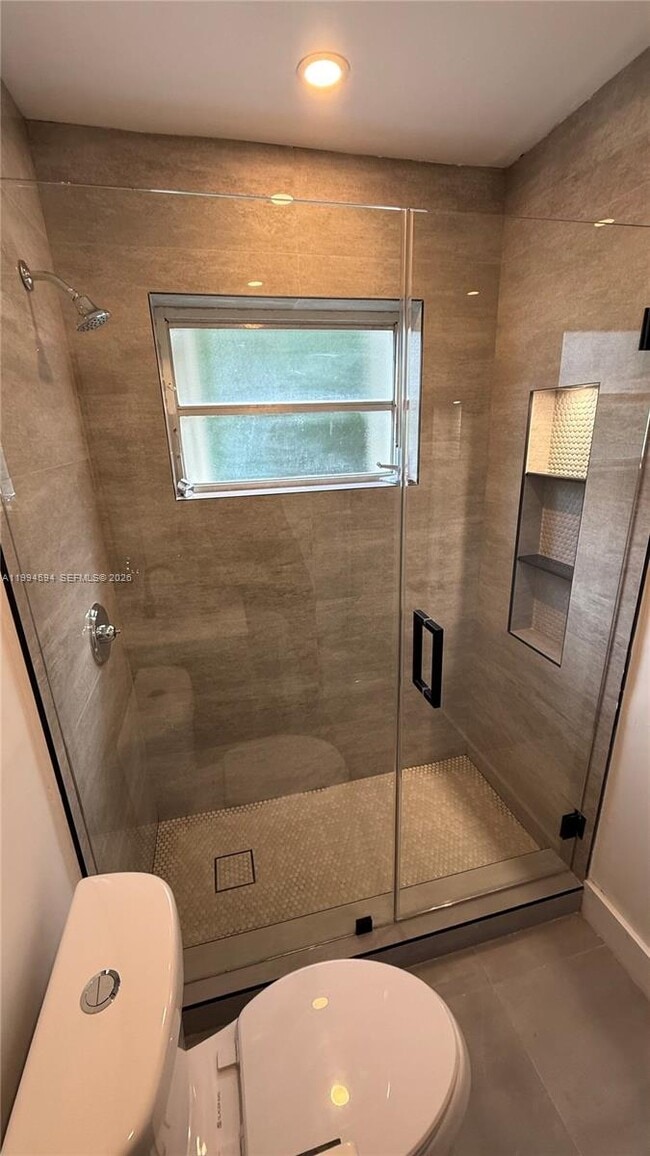 Building Photo - 2430 NE 188th St