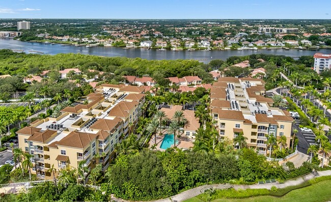 Building Photo - Riverwalk Pointe