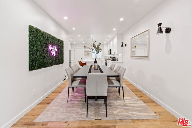 Building Photo - 5500 Morella Ave