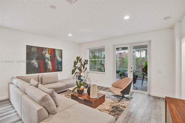 Building Photo - 1725 Winterberry Ln