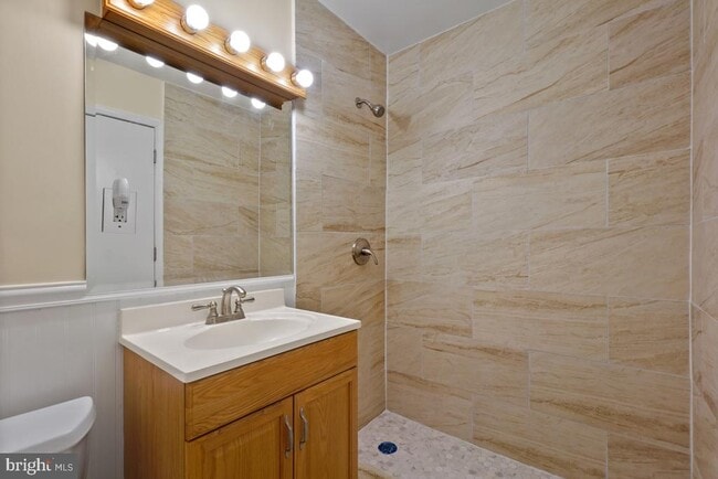 Building Photo - 12027 Devilwood Dr