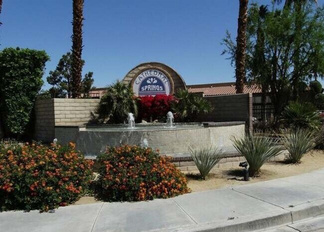 Building Photo - Three Bedroom in Cathedral City w/ Community Amenities MOVE-IN SPECIAL $500 OFF FIRST MONTH'S RENT