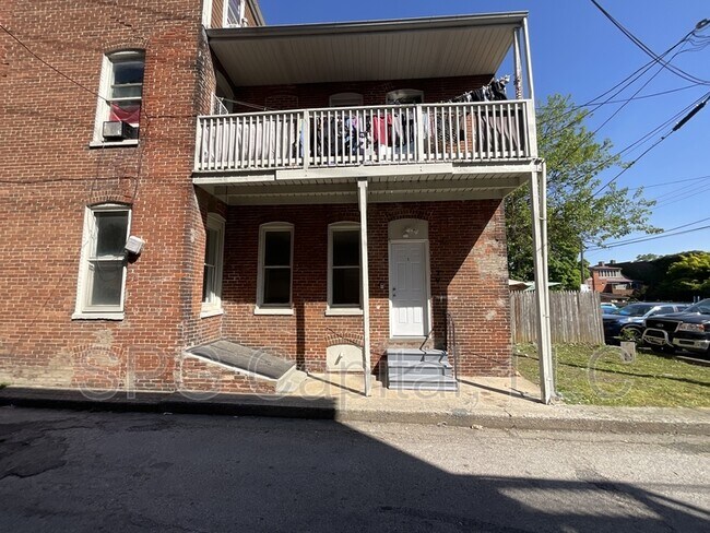 Building Photo - 29 S Hartley St